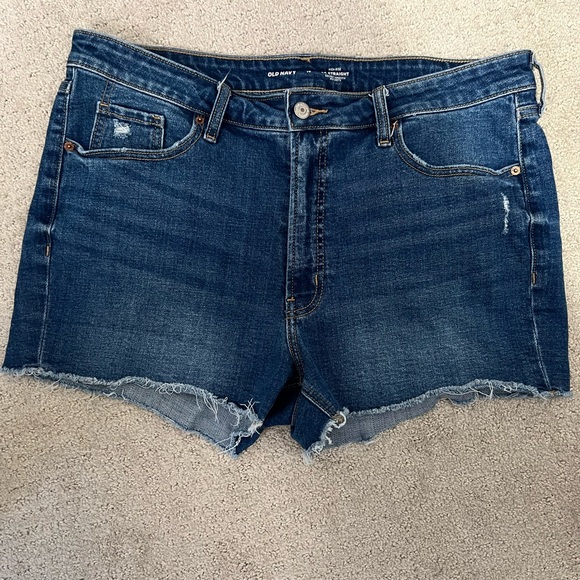 Old Navy Pants - Old Navy High-Rise shorts
